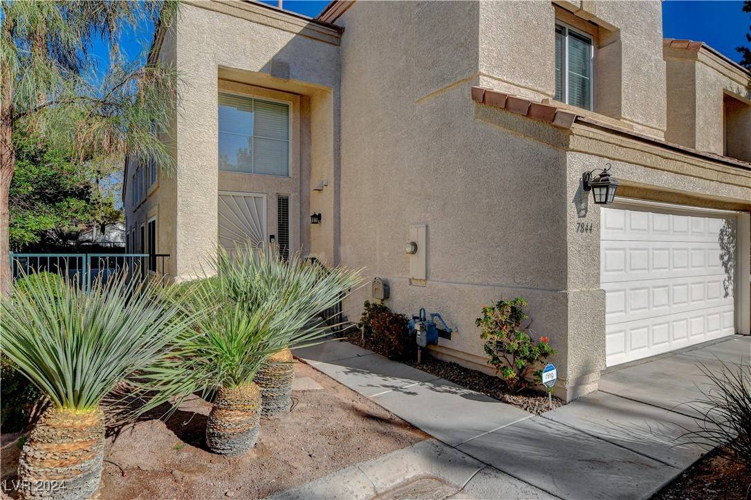 Las Vegas, NV 89128,7844 Bluewater DR