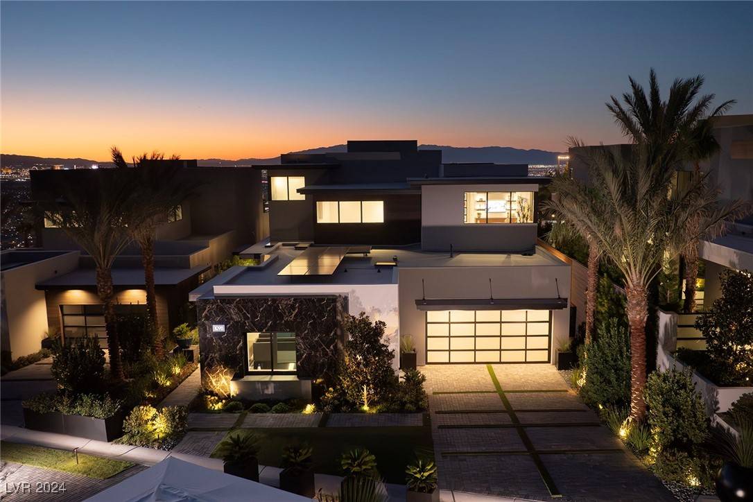 Henderson, NV 89012,496 Overlook Rim DR
