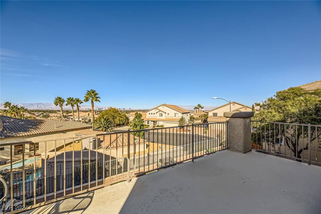 Henderson, NV 89012,373 Via Sonador