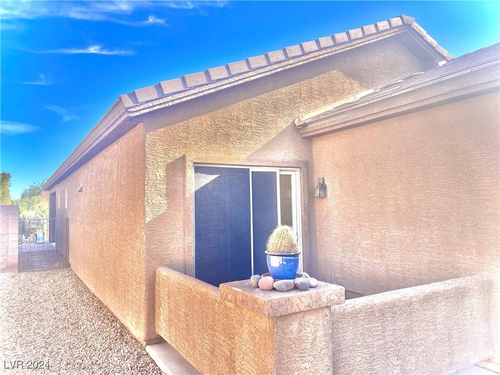 Las Vegas, NV 89122,4036 Shetland Pony ST