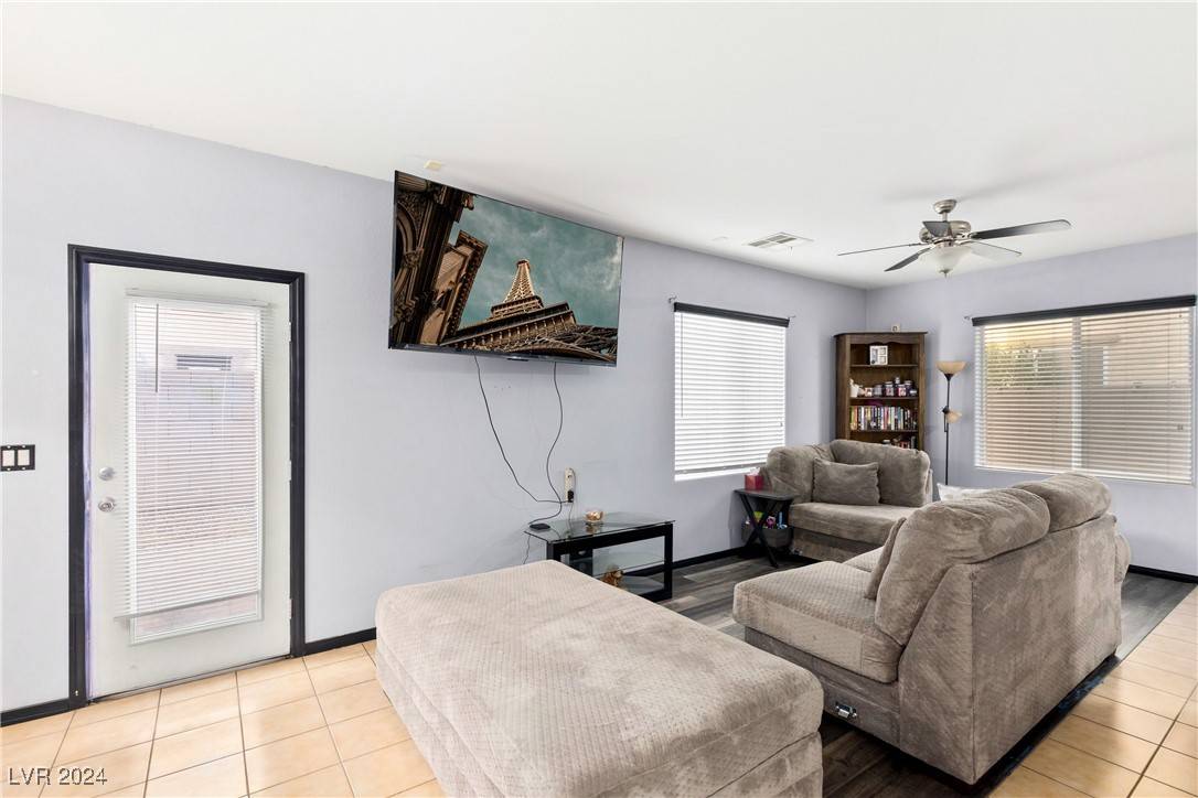 Henderson, NV 89011,649 Taliput Palm PL