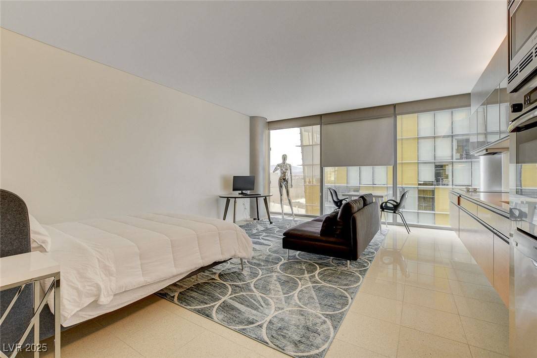 Las Vegas, NV 89158,3722 Las Vegas BLVD #1010