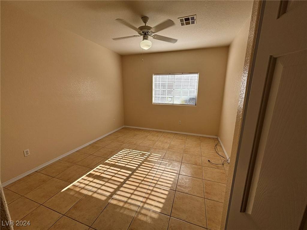 Las Vegas, NV 89115,4730 E Craig RD #1123