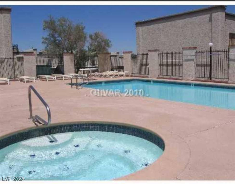 Las Vegas, NV 89156,7042 Burcot AVE #A72