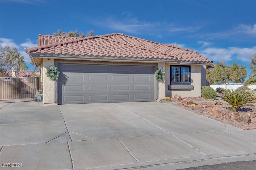Henderson, NV 89002,188 Beach Oak AVE