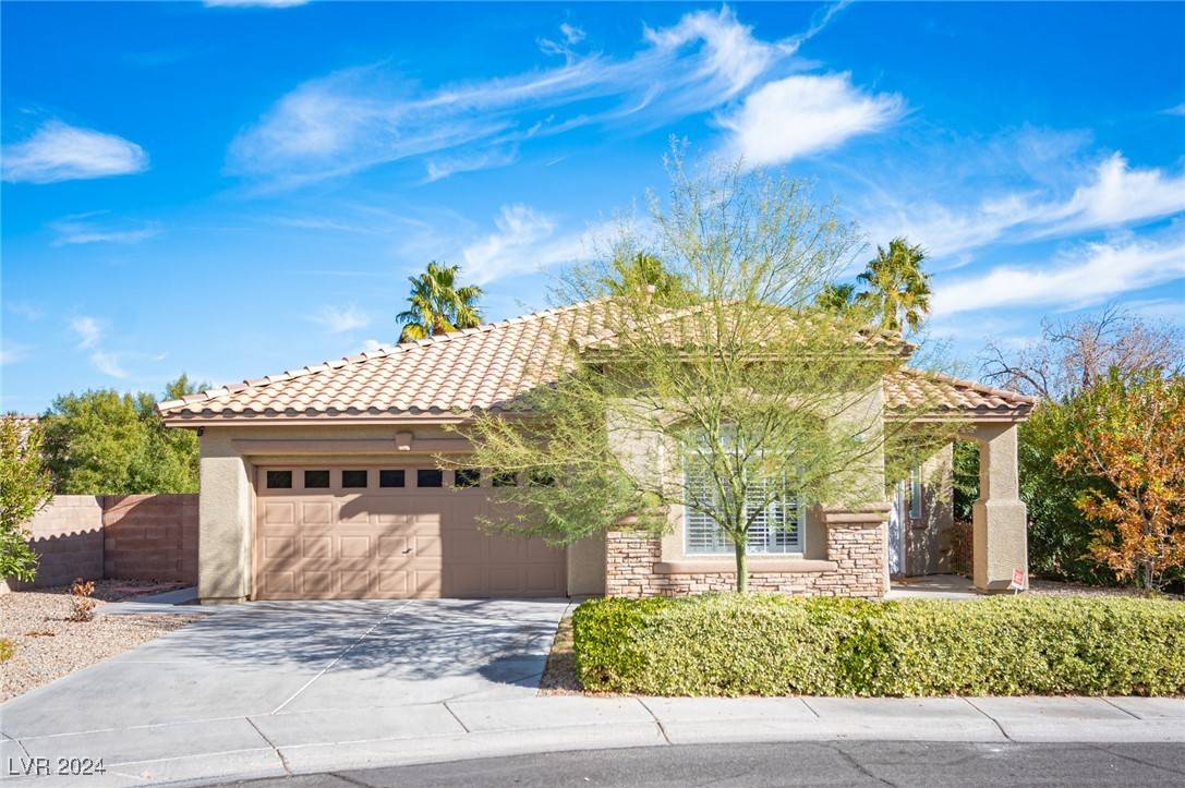 Las Vegas, NV 89144,340 Autumn Palace CT