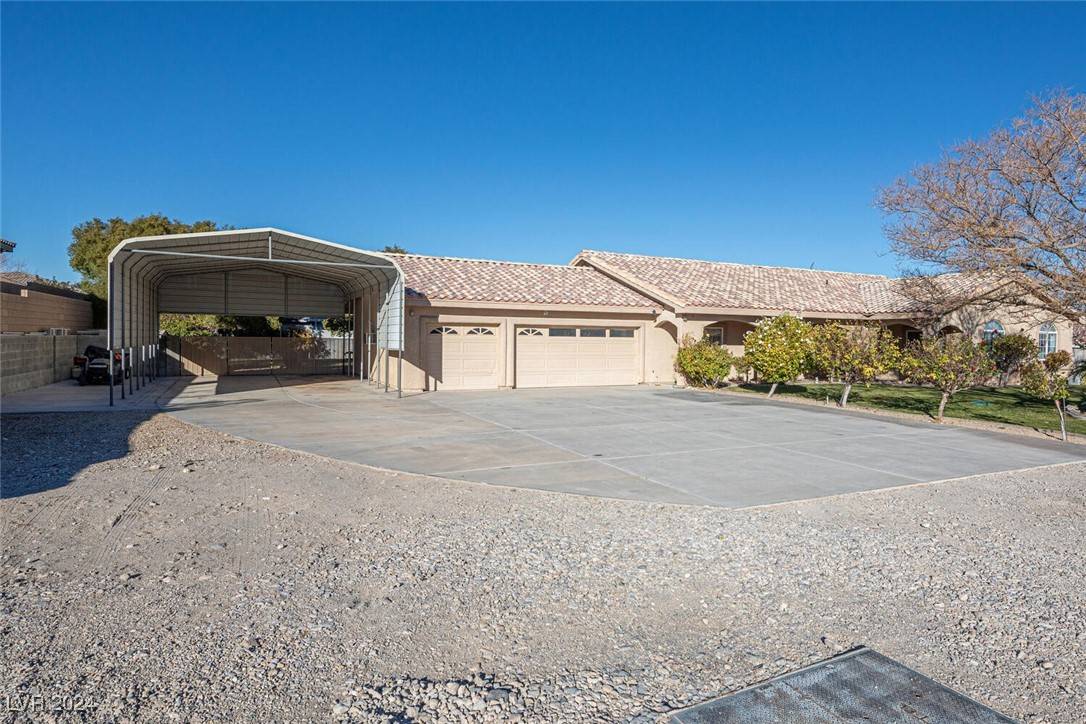 Las Vegas, NV 89149,10140 W Tropical Pkwy