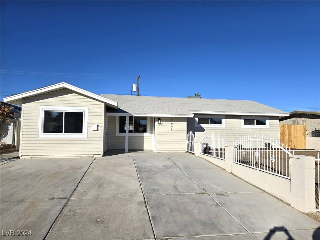 Las Vegas, NV 89108,5808 Forrest Hills LN