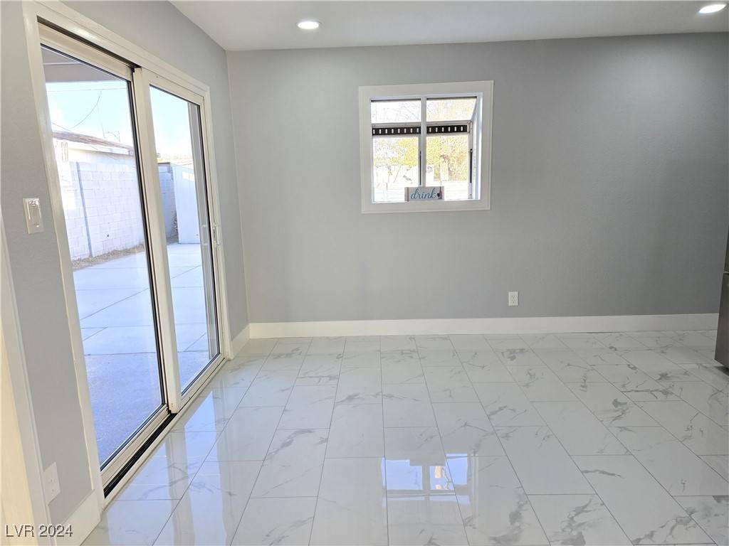 Las Vegas, NV 89108,5808 Forrest Hills LN