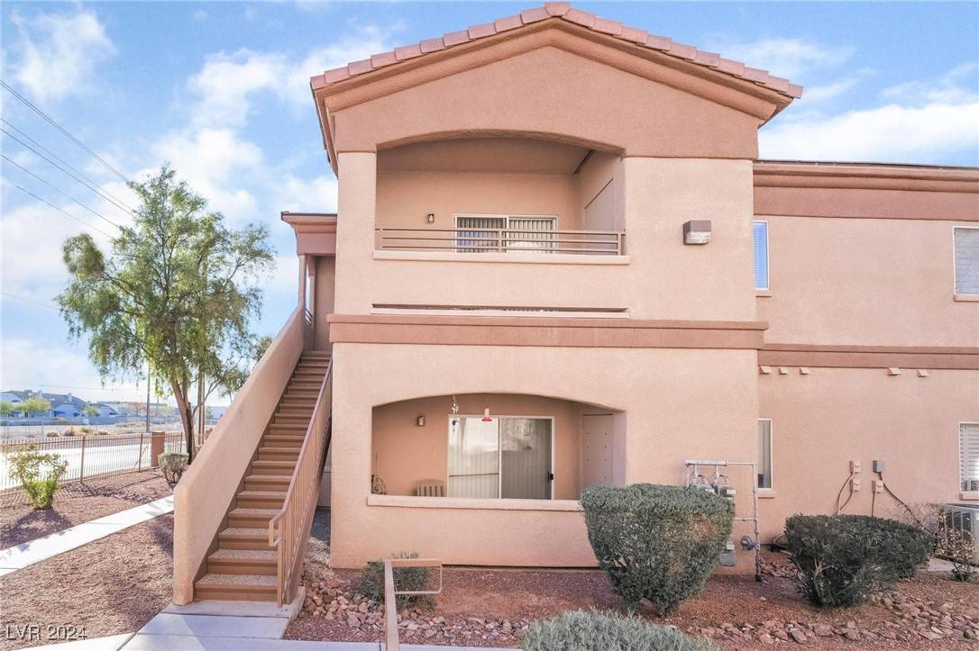 Las Vegas, NV 89122,5751 E Hacienda AVE #261