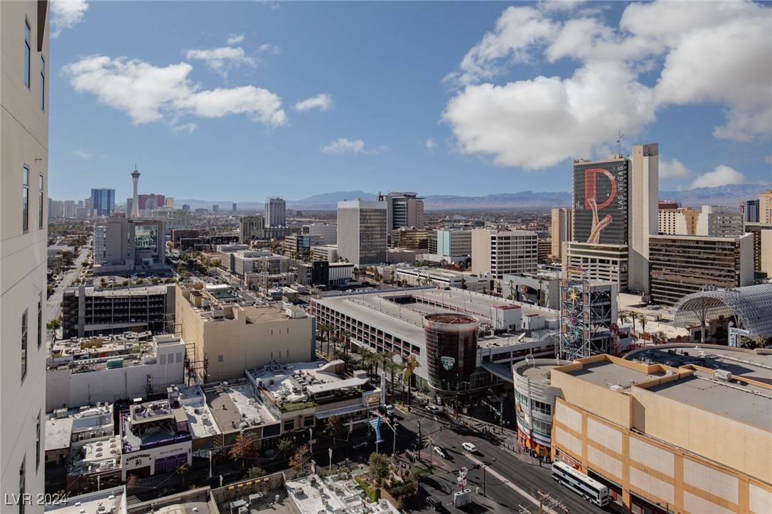 Las Vegas, NV 89101,150 Las Vegas BLVD #2211