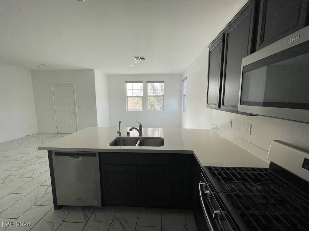 Henderson, NV 89015,447 Filaree PL