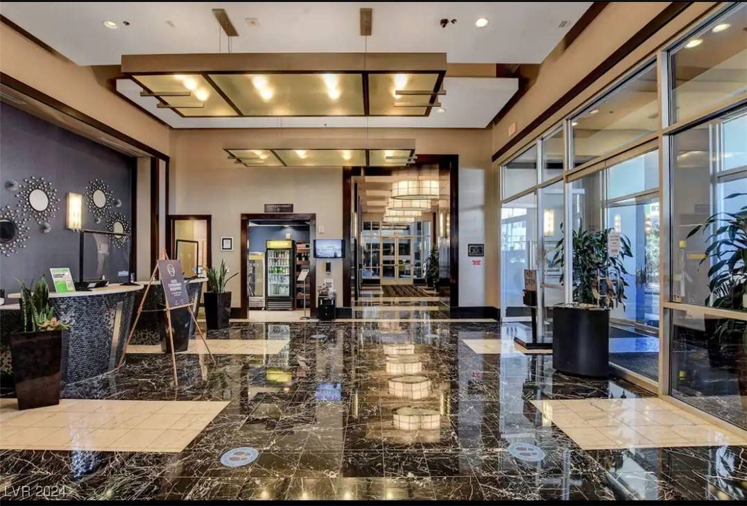 Las Vegas, NV 89169,211 E Flamingo RD #614