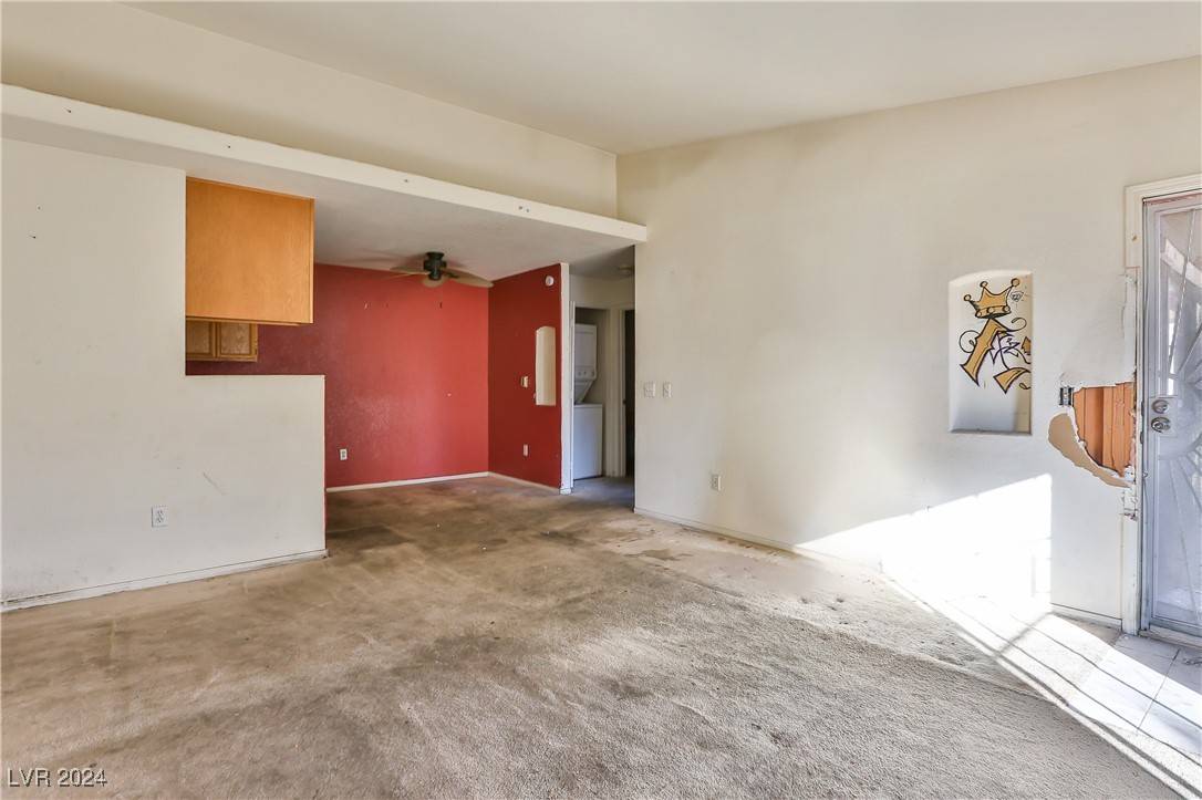 Las Vegas, NV 89115,4730 E Craig RD #2110