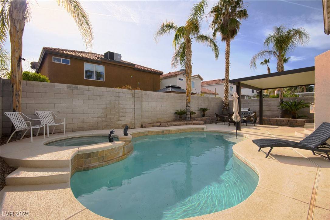 Las Vegas, NV 89129,8737 Autumn Valley AVE
