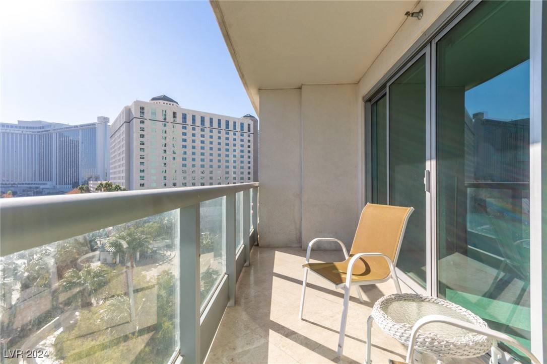 Las Vegas, NV 89109,322 Karen AVE #505