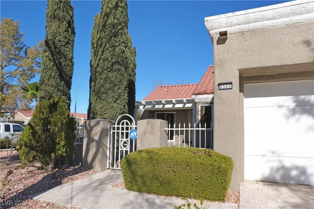Las Vegas, NV 89134,8560 Desert Holly DR