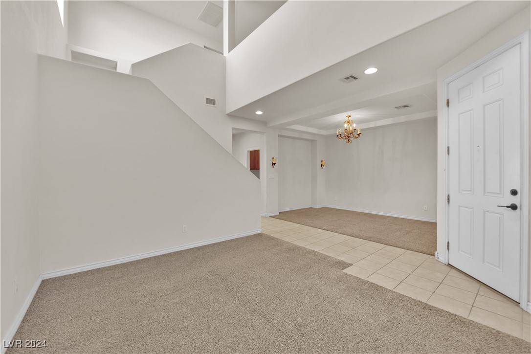 North Las Vegas, NV 89081,5484 Oatfield ST
