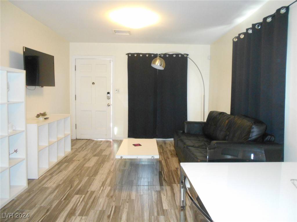 Las Vegas, NV 89101,312 S Maryland Pkwy #1