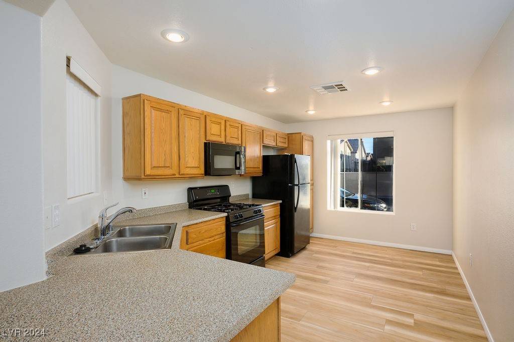 Las Vegas, NV 89148,10030 Tittleton AVE