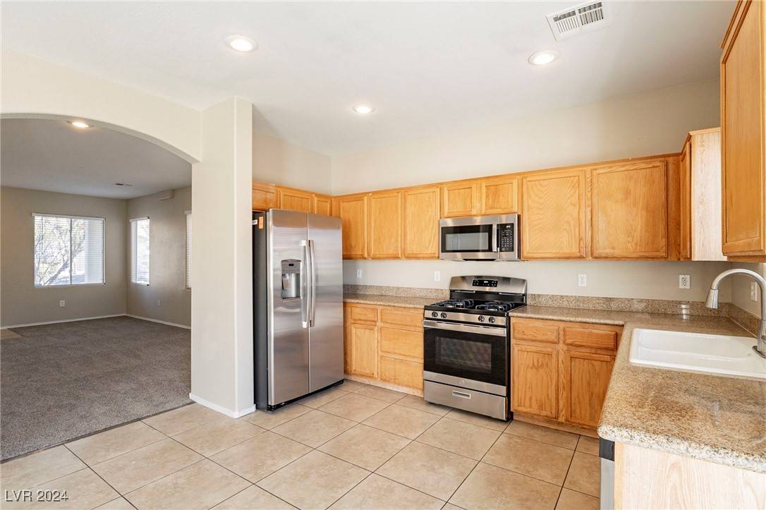 Las Vegas, NV 89142,2517 Madre Grande ST