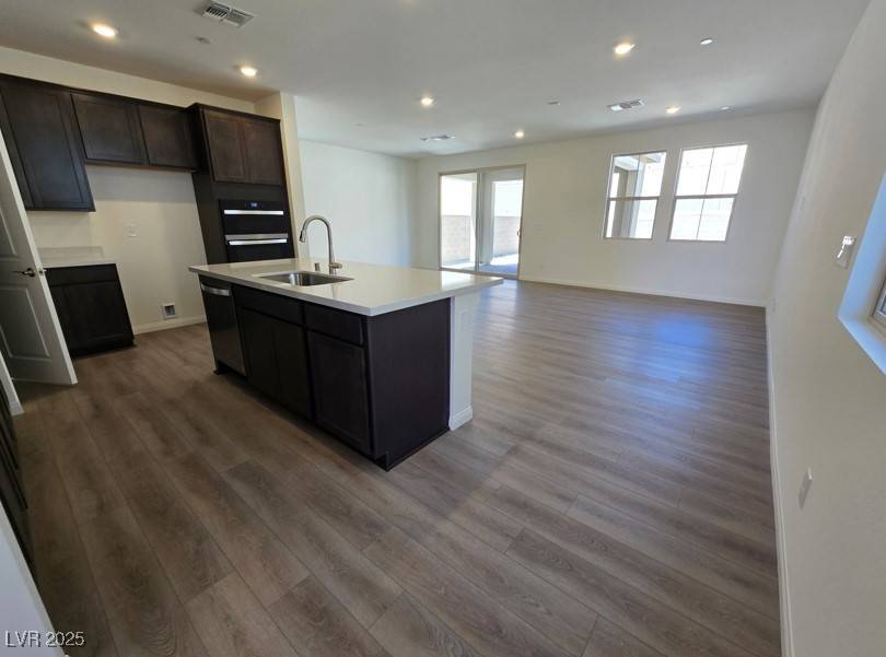 Las Vegas, NV 89138,543 Preston Oak