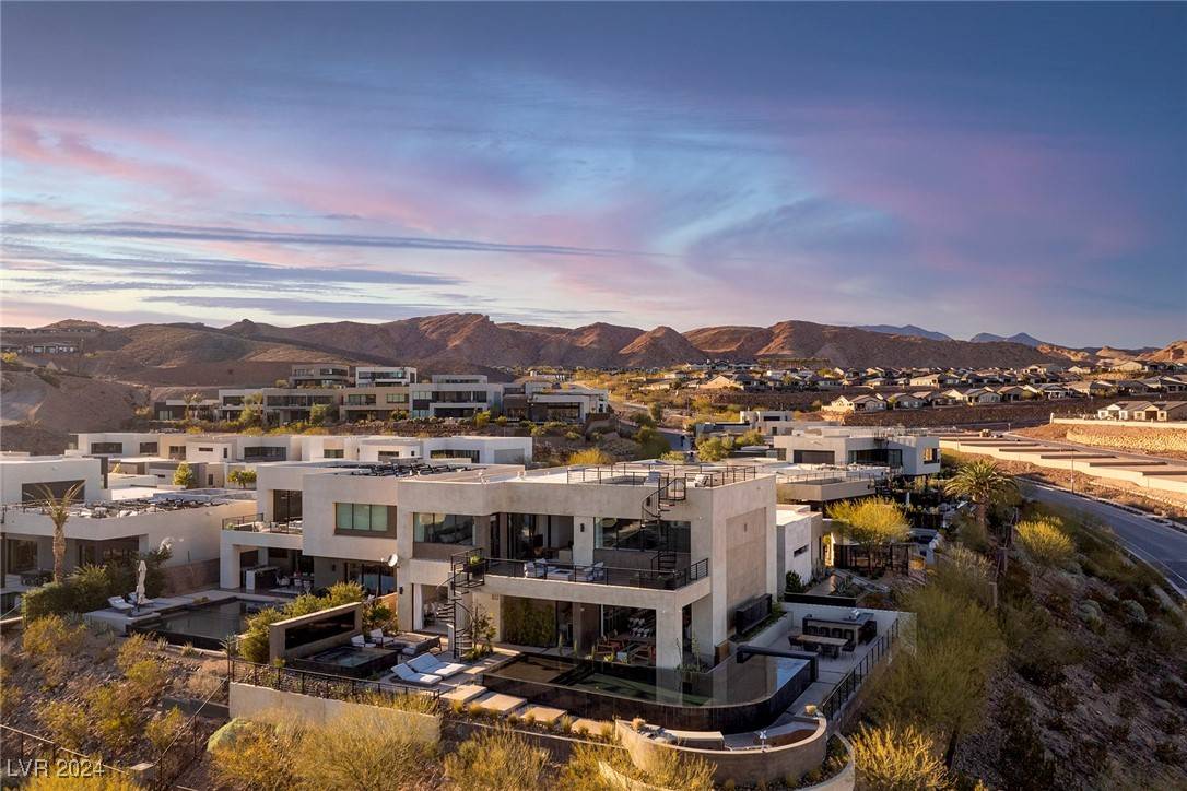 Henderson, NV 89011,32 Highland Cove LN