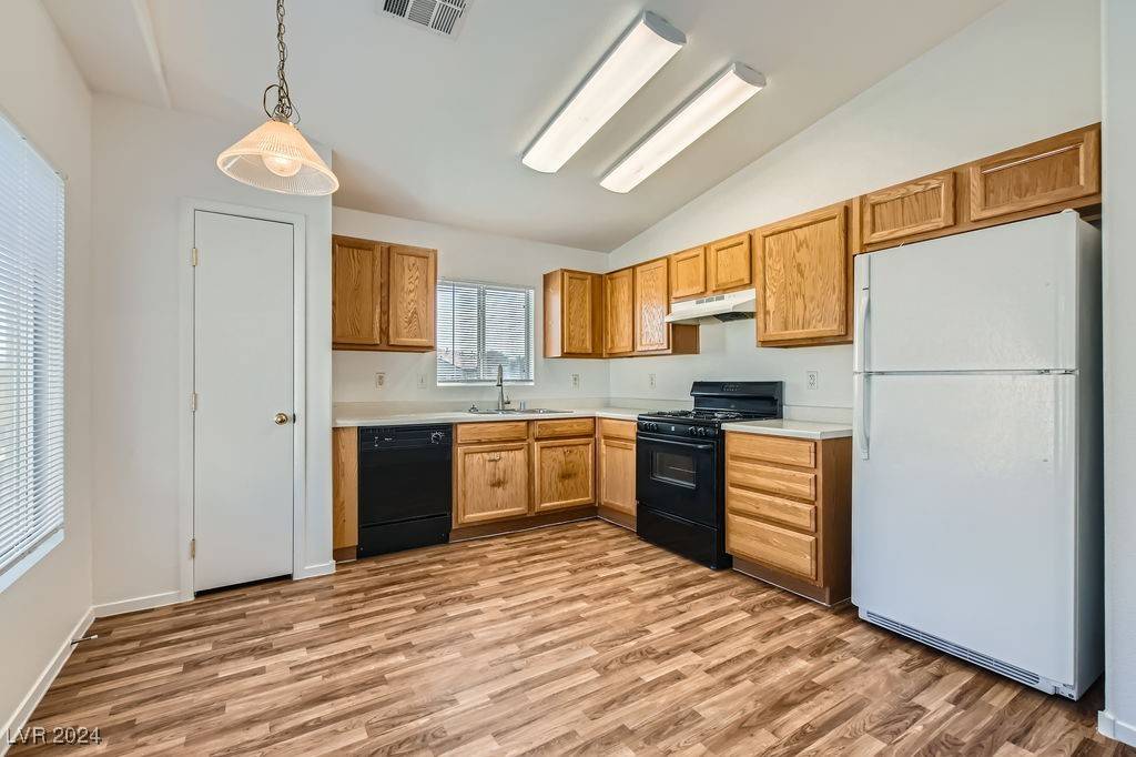 Henderson, NV 89011,6459 Rusticated Stone AVE #101