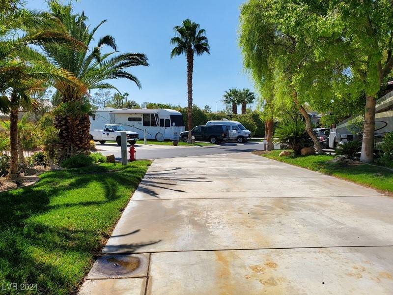 Las Vegas, NV 89139,8175 Arville ST #117