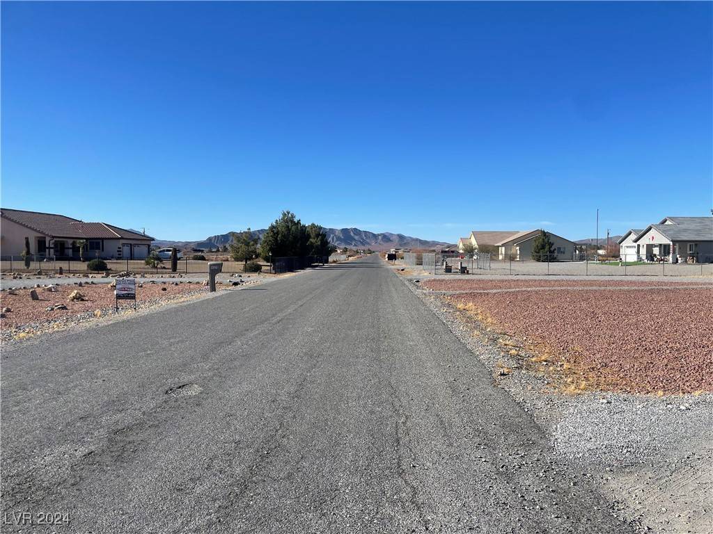 Pahrump, NV 89060,1171 GEOFREY ST