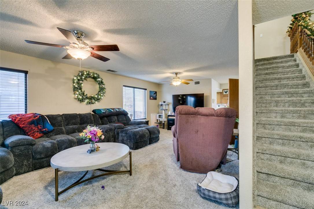 Las Vegas, NV 89110,1464 Briggs CT