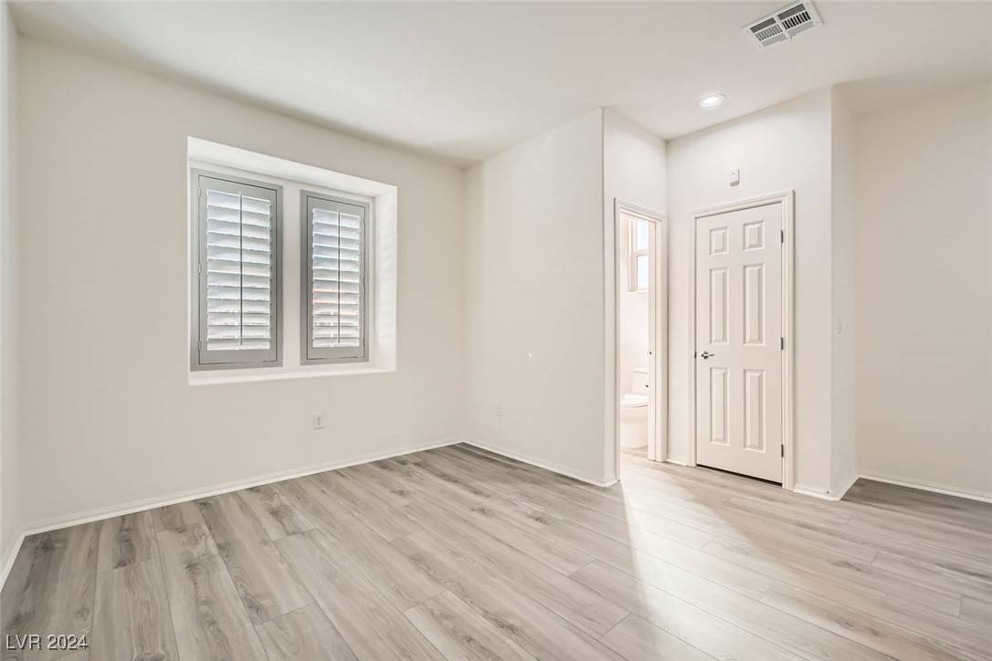 North Las Vegas, NV 89084,7132 Weavers PL