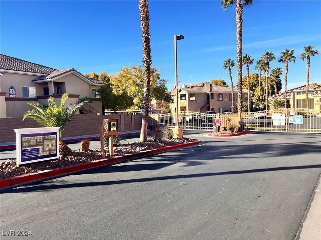 Las Vegas, NV 89183,1050 E Cactus AVE #1072