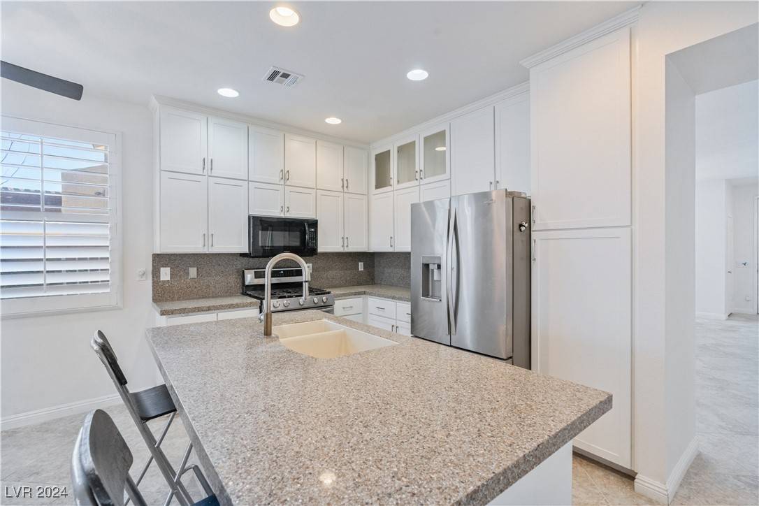 Las Vegas, NV 89148,5372 Polo Grounds ST