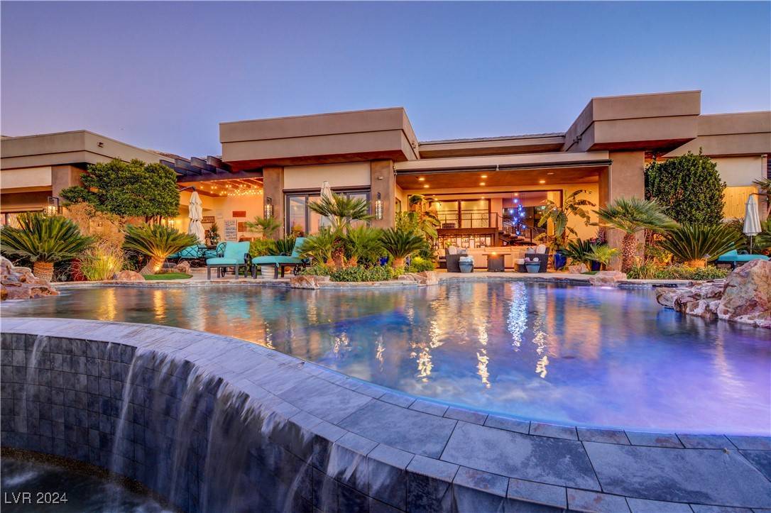 Henderson, NV 89012,677 Boulder Summit DR
