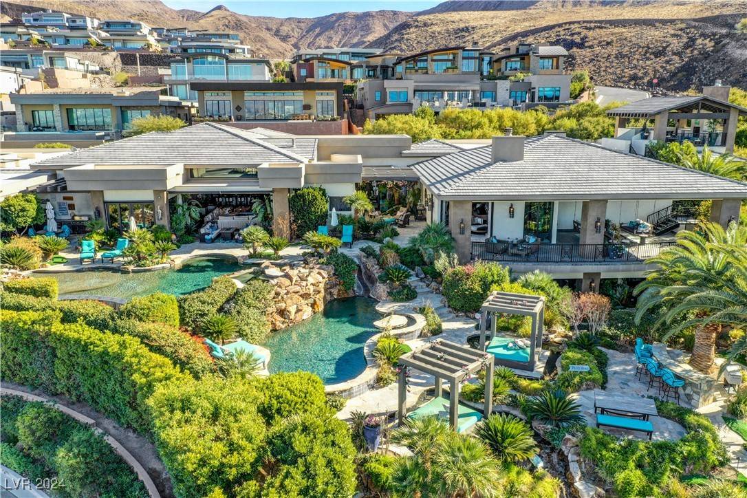 Henderson, NV 89012,677 Boulder Summit DR