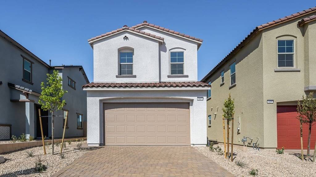 Henderson, NV 89015,647 N Water ST