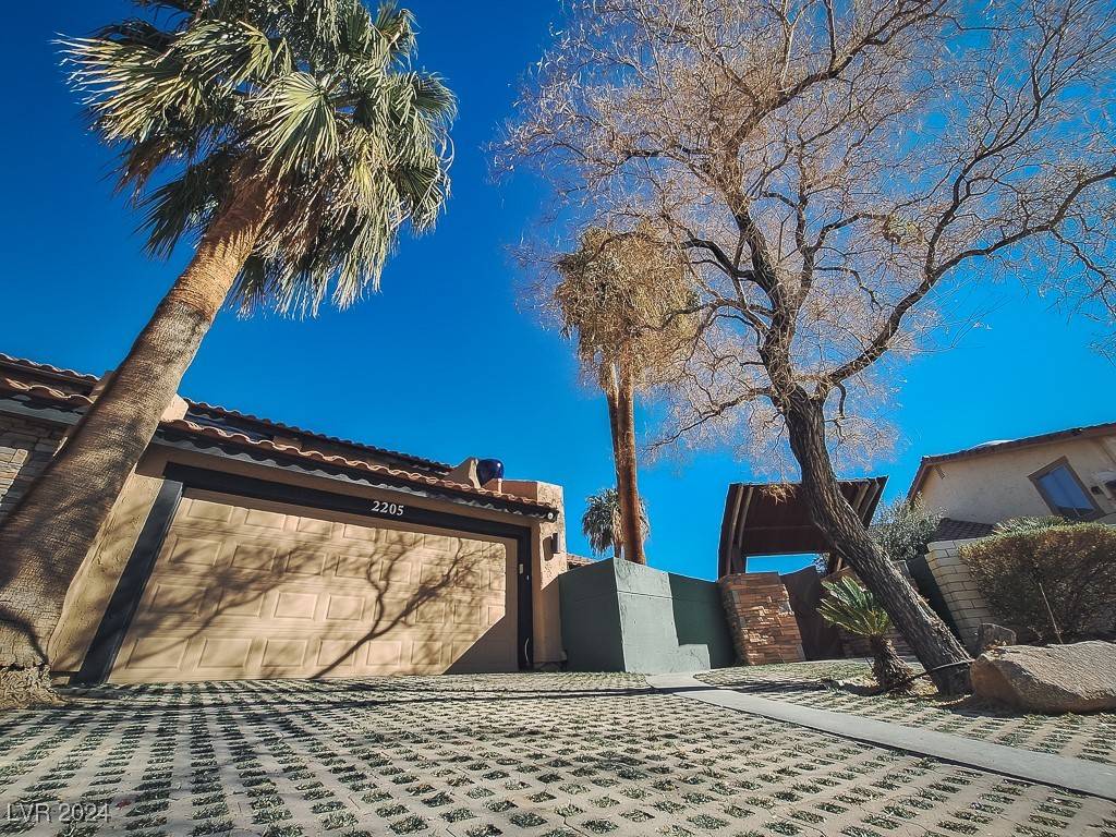 Las Vegas, NV 89102,2205 Alia CT