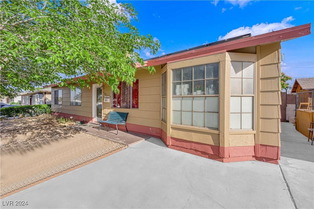 Las Vegas, NV 89107,6109 Empire CIR