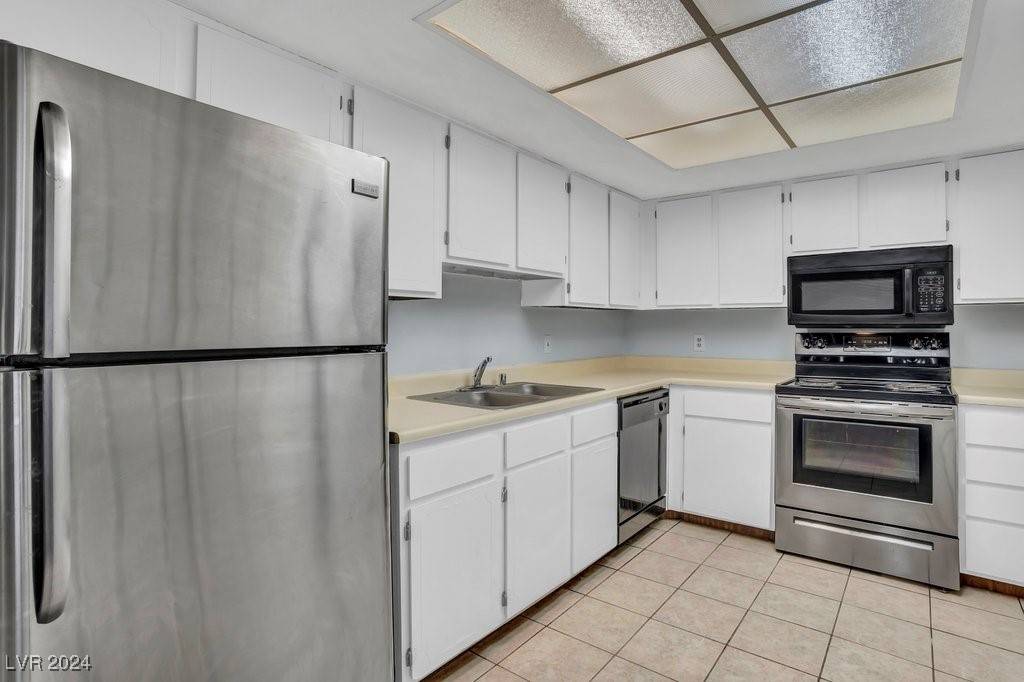 Henderson, NV 89014,1951 Scimitar DR #1951