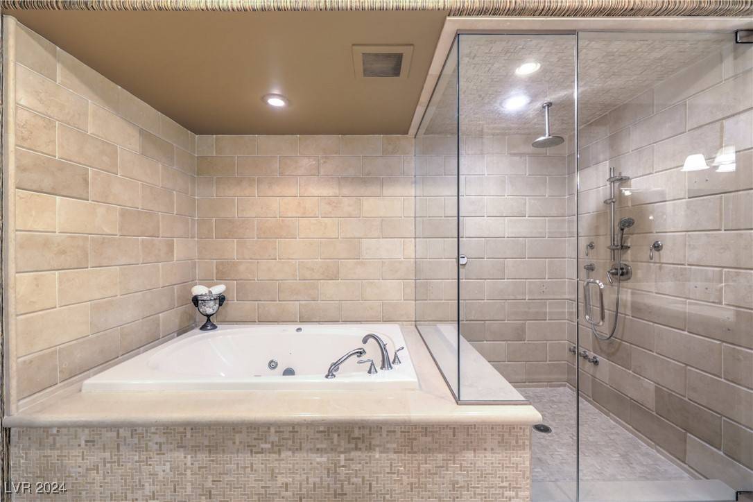Las Vegas, NV 89145,9101 Alta DR #1406