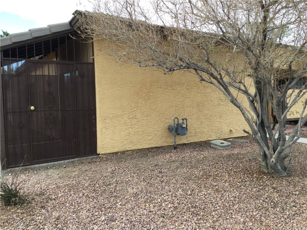 North Las Vegas, NV 89030,3040 Saint George ST #D