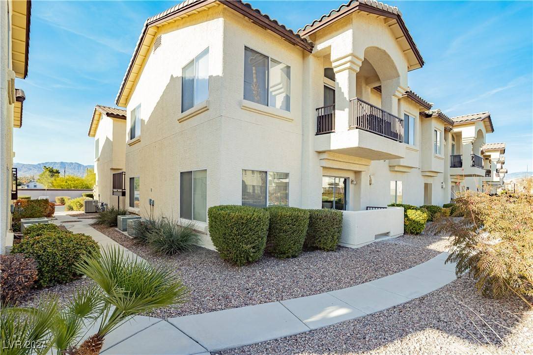 Las Vegas, NV 89149,4810 Grey Wolf LN #104