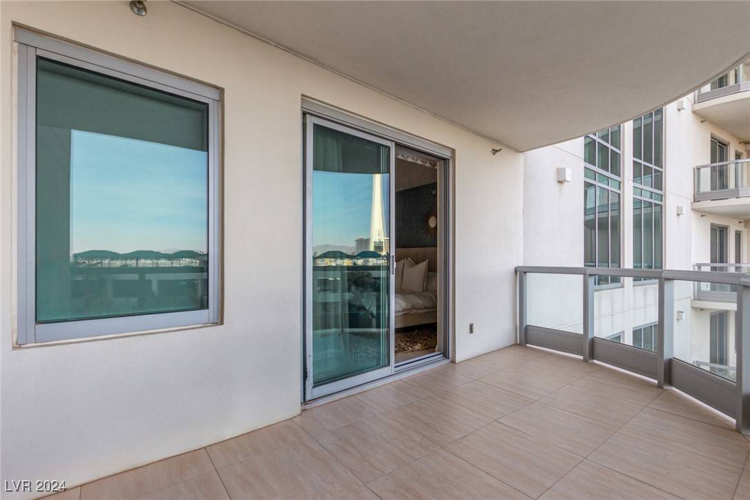 Las Vegas, NV 89109,222 Karen AVE #401
