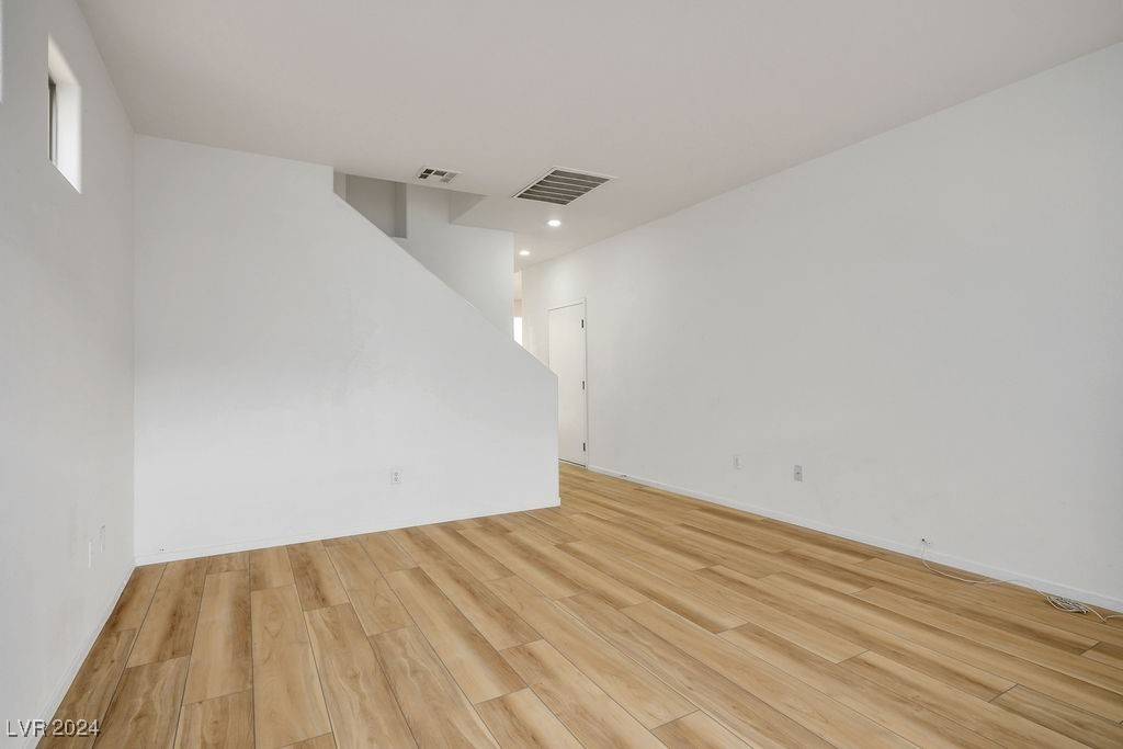 Las Vegas, NV 89147,9704 Villa Lorena AVE