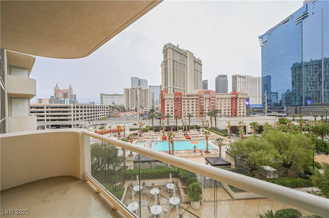 Las Vegas, NV 89109,135 E Harmon AVE #407