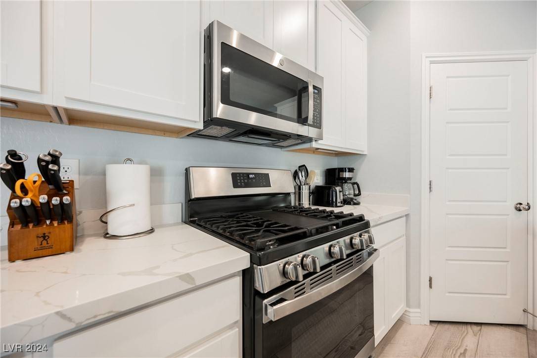Las Vegas, NV 89141,9998 Caton CT