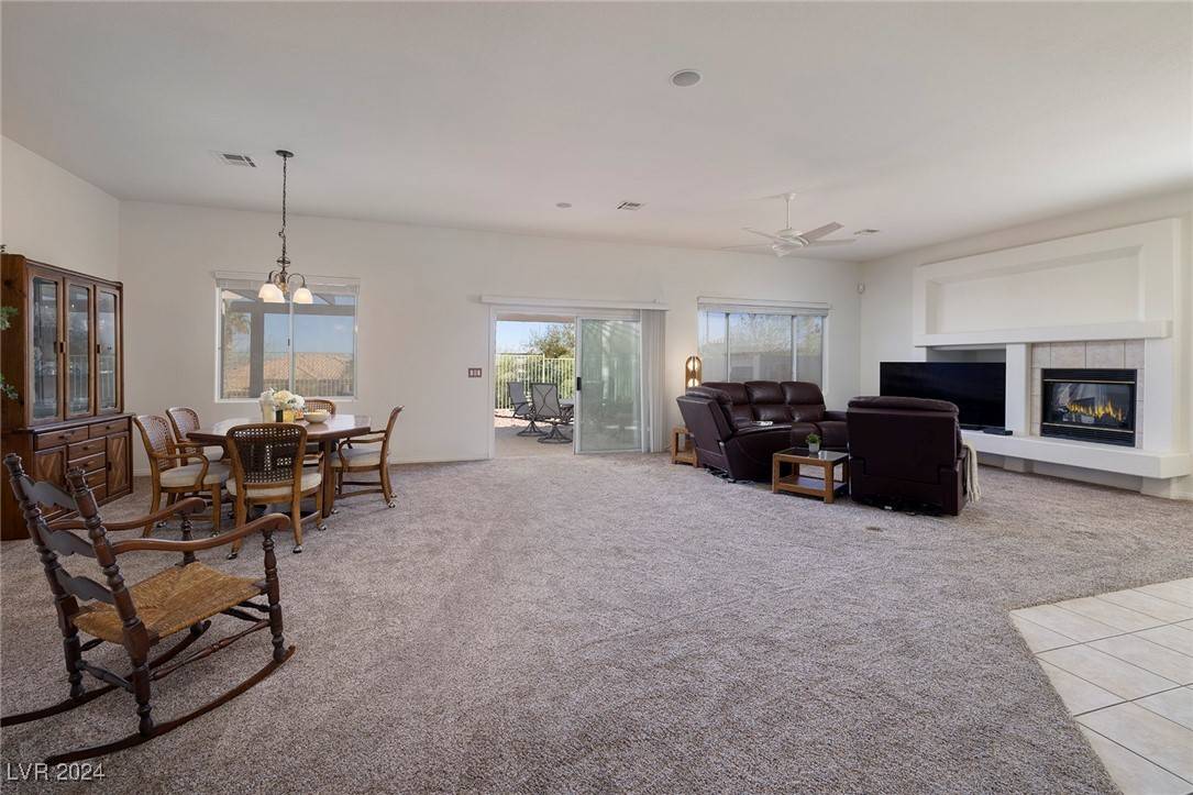 Henderson, NV 89002,730 Descartes AVE