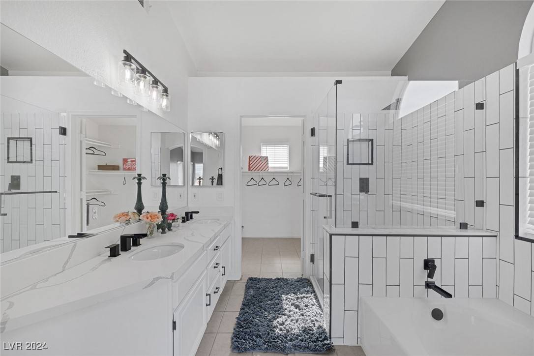 North Las Vegas, NV 89032,1712 Shadow Bay CT