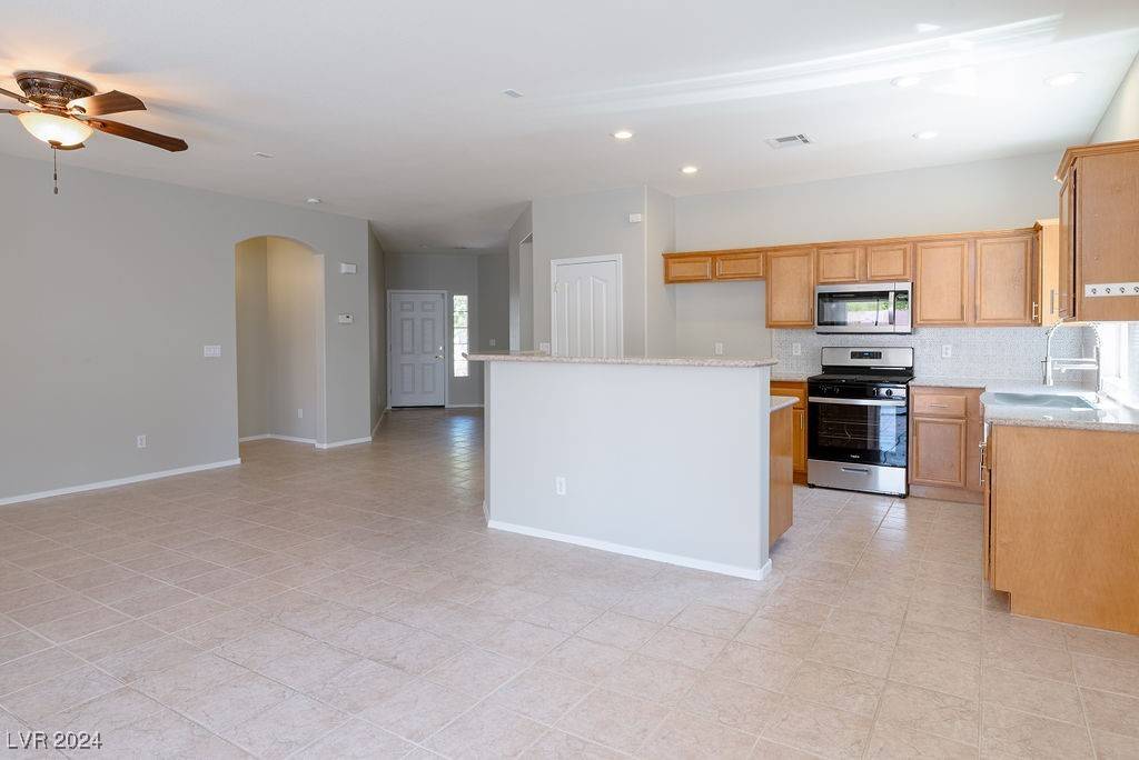 Las Vegas, NV 89122,3591 Driving Range ST